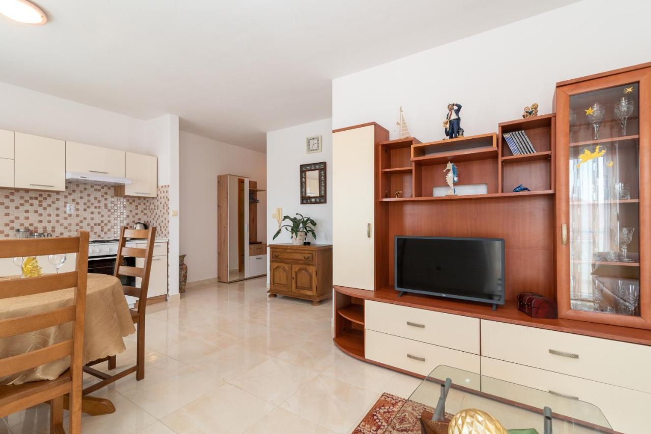 Apartman Dildo Apartment Trogir Exterior photo